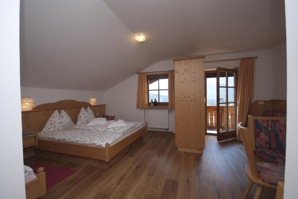 Galler Am Berg San Candido Oda fotoğraf